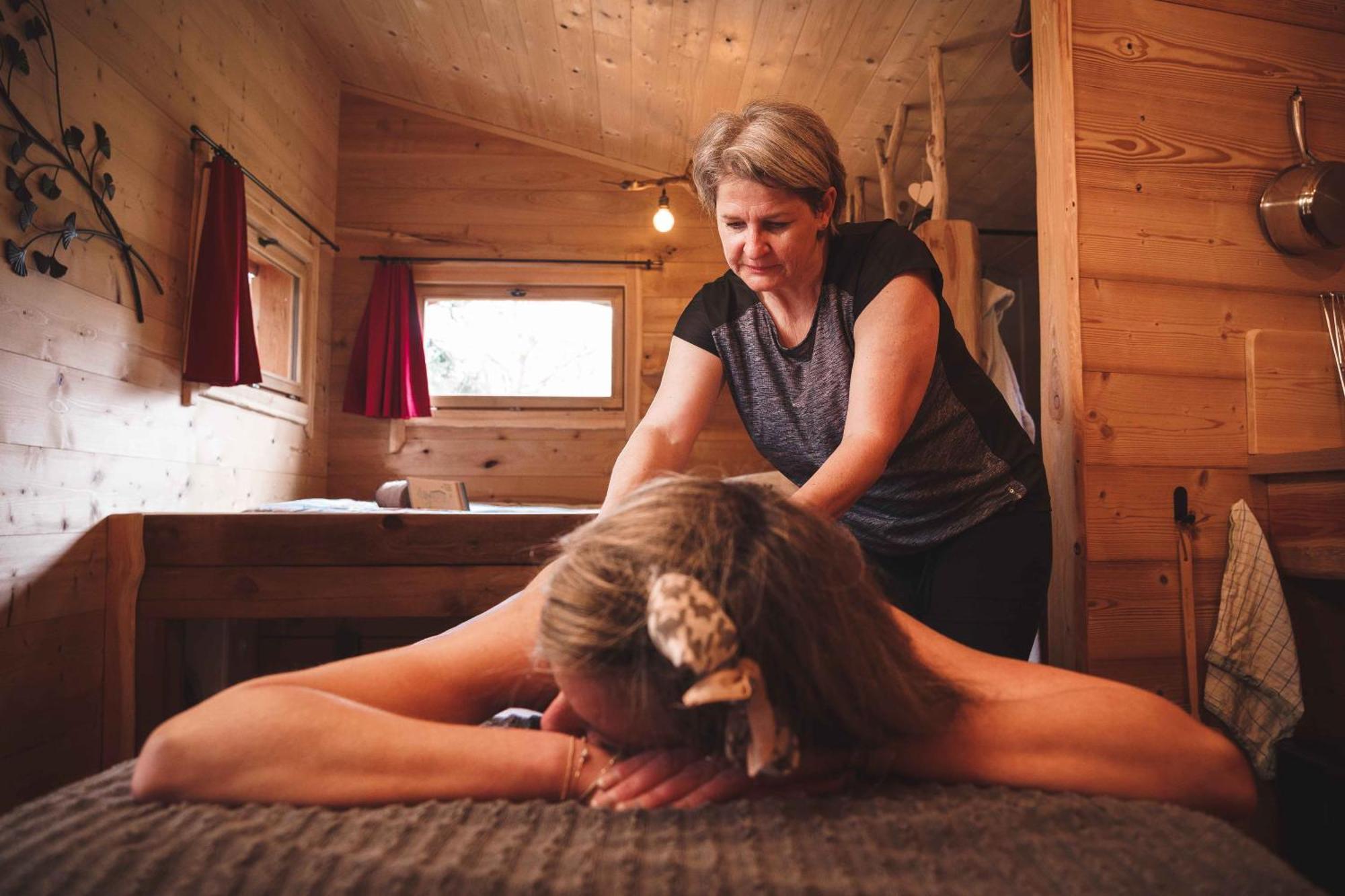 Cabane SPA Insolite Charnay  Extérieur photo